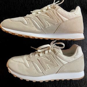 Like-new limited edition 373 Tan Cheetah Print New Balance Sneakers- size 7